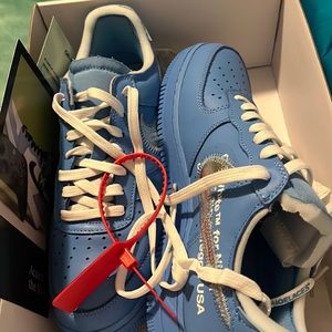 Brand new shoes . Size 7 off white